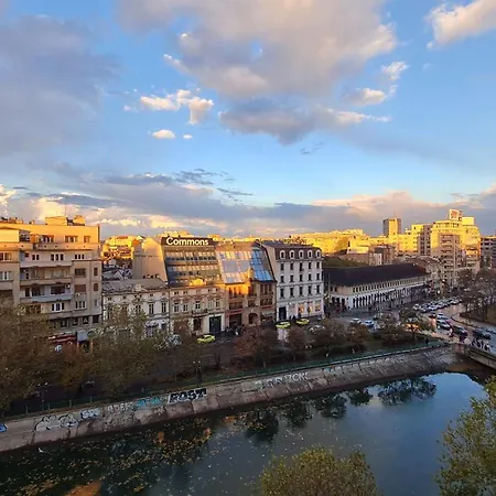 Unirii River View Daire